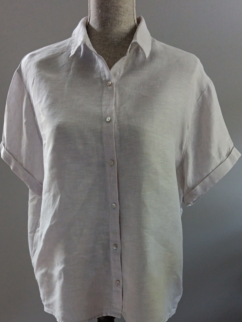 Tahari 100% Linen Pale Lilac Button-Front Short Sleeve Women's Top, Size M